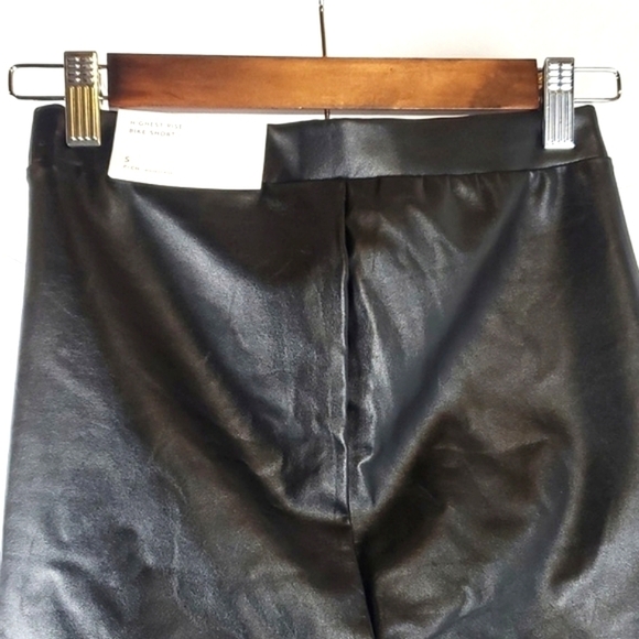 NWT American Eagle Faux Leather Highest Rise Bike Short in Black - Picture 6 of 9